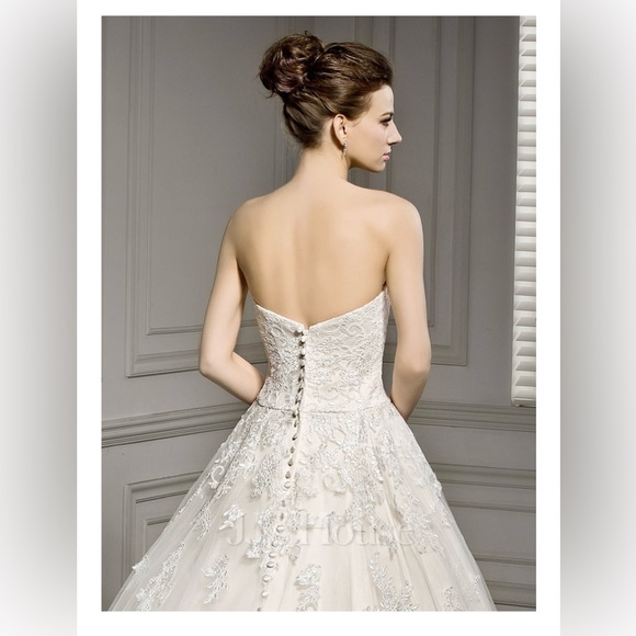 JJ’s House Ball-Gown/Princess Sweetheart Court Train Tulle Lace Wedding Dress - Picture 2 of 12